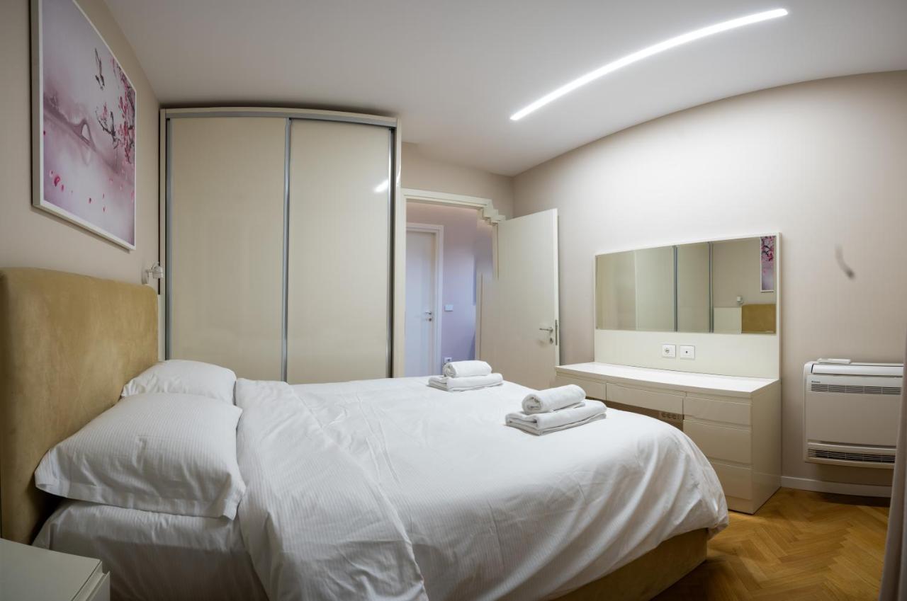 Center Tirana Liv Apartment Eksteriør bilde