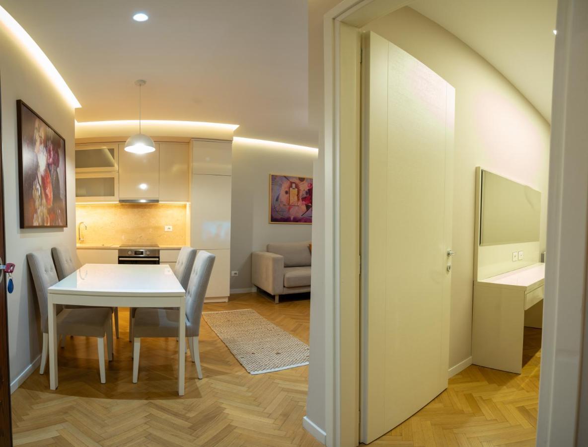 Center Tirana Liv Apartment Eksteriør bilde